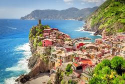 Italy_CinqueTerre_VernazzaVillage_1249184875_PERM-Shutterstock-Inc.jpg